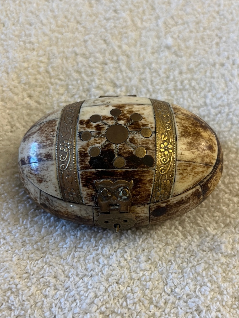 Vintage Indian bone-and-brass inlay trinket/jewelry box.